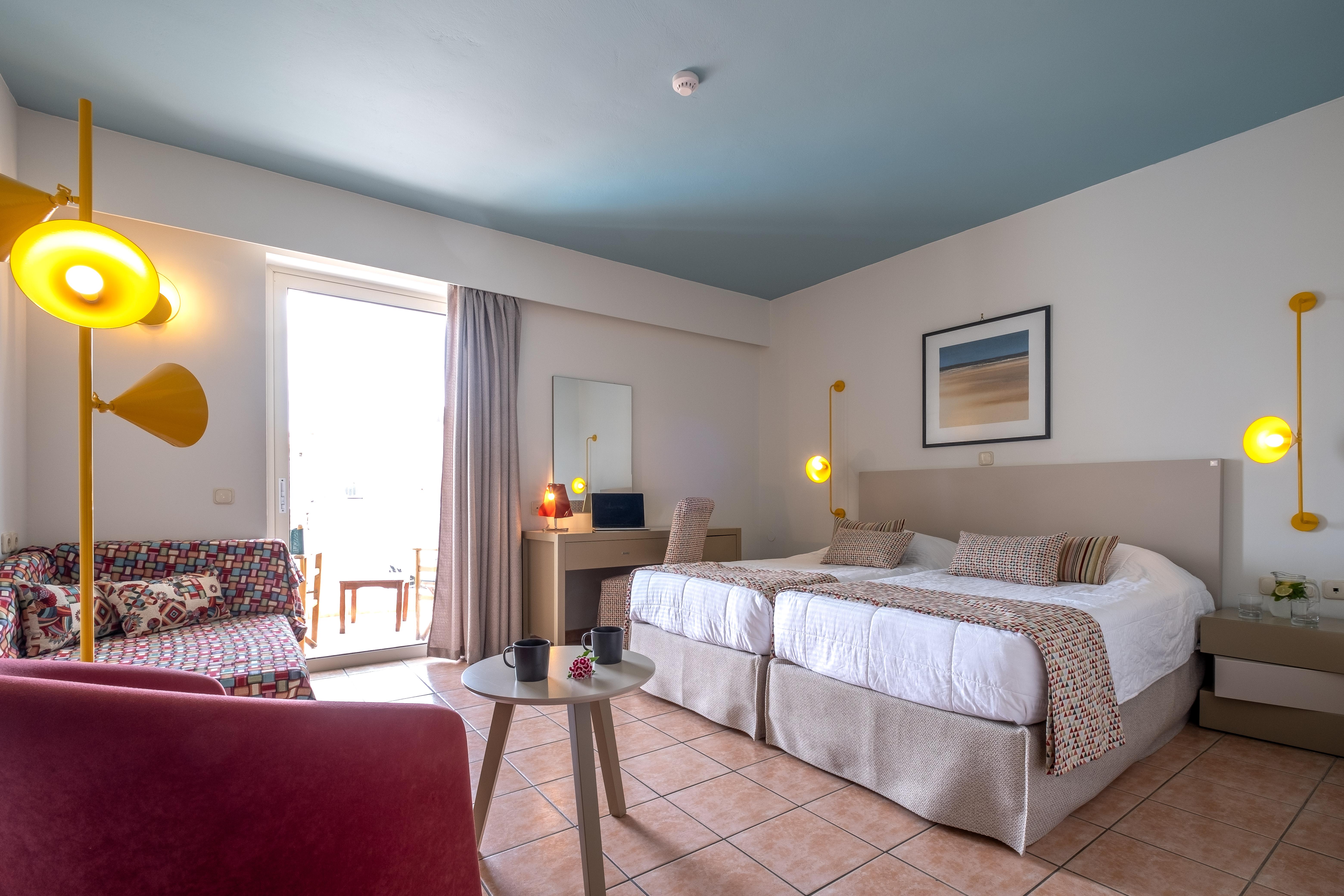 Flisvos Royal Hotel & Suites โตโล ภายนอก รูปภาพ