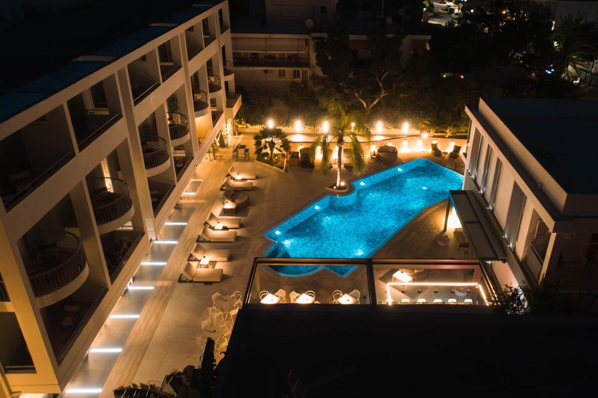 Flisvos Royal Hotel & Suites โตโล ภายนอก รูปภาพ